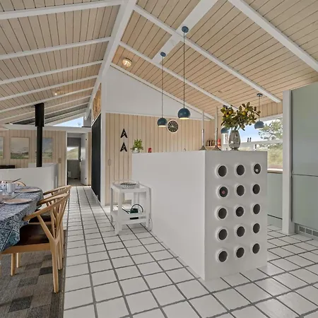 Hrefna - 500m From The Sea By Interhome Saltum